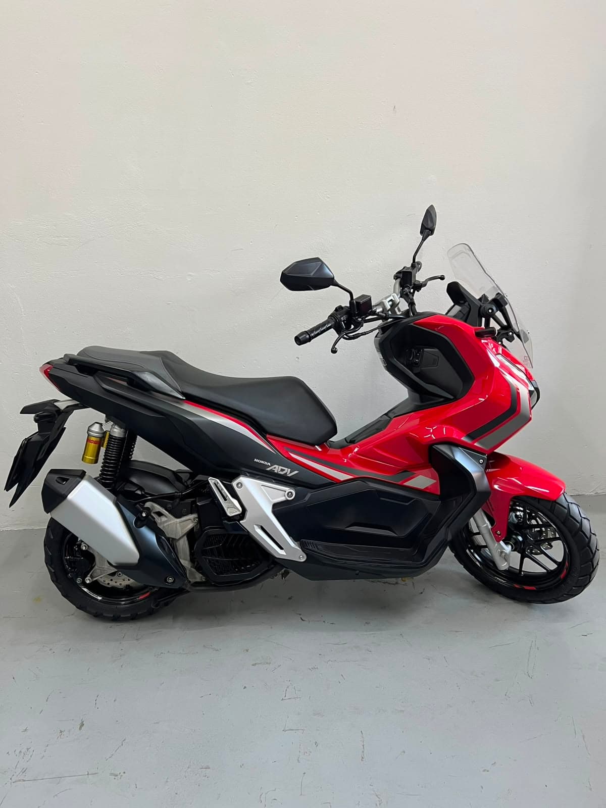 HONDA HONDA ADV